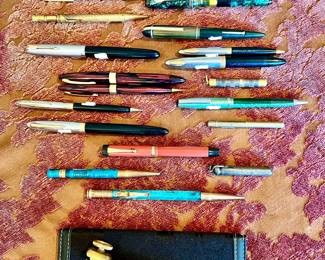 Vintage and antique pen collection. Fountain pens, Parker, Eversharp, Schaffer’s, Esterbrook, etc.