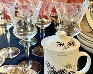I LOVE THESE MODERN ETCHED STEMS.  SO PRETTY.