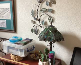 Stained glass, Tiffany lamp