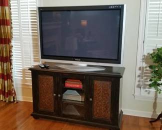 Panasonic TH-58PX600U 58"plasma TV and  beautiful cabinet