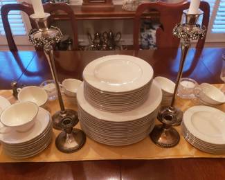 Pickard 'Brocade' china
