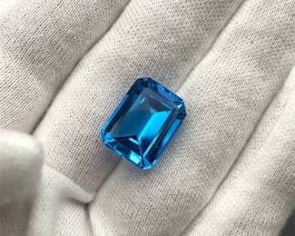 15.81 Carat Swiss Blue Topaz; 15x12mm Emerald Cut