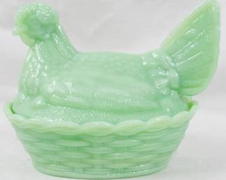 1498 - Jadeite Hen on Nest 5x7x5
