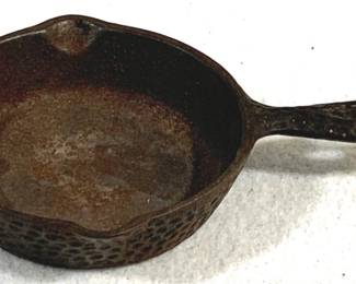 8609 - Miniature Cast Iron Frying Pan - 5" x 3.4"
