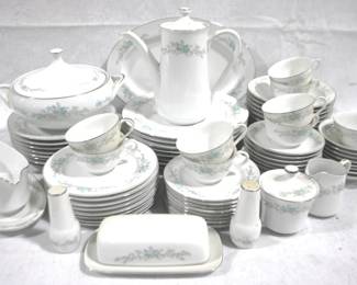 8479 - 78 Piece Set Royal Cart "Blue Fantasy" China
