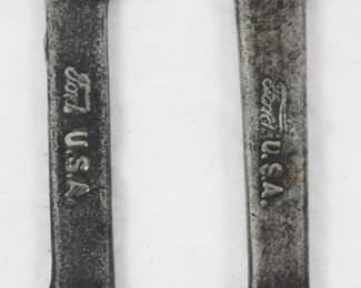 1492 - 2 Ford Wrenches
