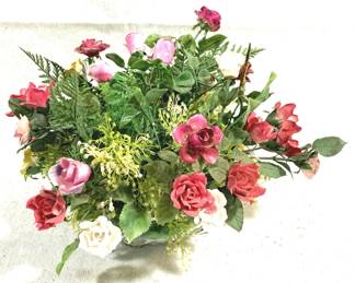 8620 - Porcelain Rose Arrangement - 20" x 12"
