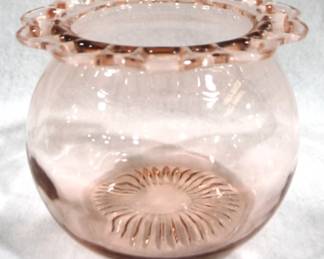 5039 - Pink Old Colony Open Lace Vase - 5.5" x 6.5"
