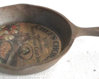 8208 - SK #3 Cast Iron Frying Pan - 10" x 7"
