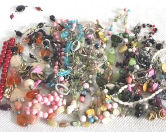 7902 - Lot of Costume Jewelry
