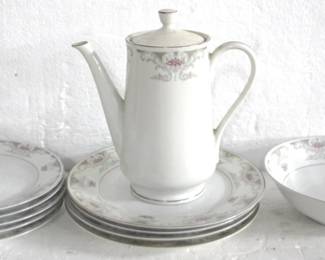 8330 - 11 Piece Alberon Fine China Set
