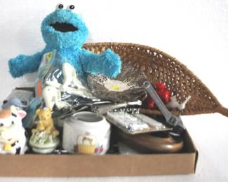 8046 - Lot of Assorted Items
