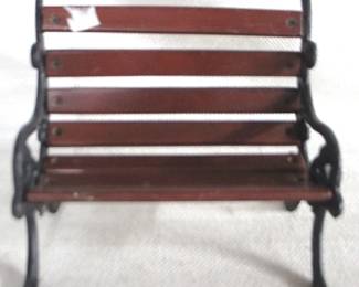 7974 - Toy Metal / Wood Bench - 5" x 9" x 9.5"
