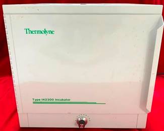 3263 - Incubator - 14 x 14 x 13 You are buying a used as-is electric/electronic item. We do not guarantee all components are present, and if it is not expressly stated, it is untested.
