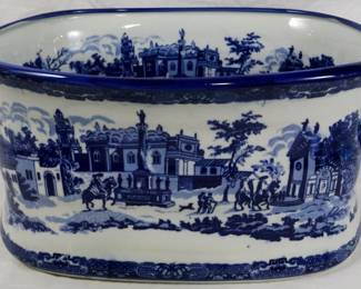 121 - Blue and White Large Tub 8.5x19x13
