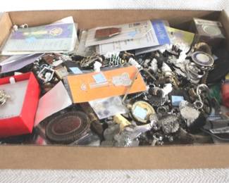 7698 - Lot of Costume Jewelry
