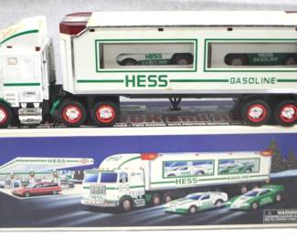 8408 - 1997 Hess Truck w / Box & 2 Race Cars
