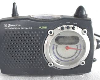 8185 - Emerson Instant Weather Band Radio - 9" x 6" You are buying a used as-is electric/electronic item. We do not guarantee all components are present, and if it is not expressly stated, it is untested.
