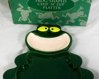38 - Frog Shaped Chip and Dip Platter with Box

