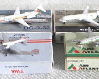 7876 - 4 Die Cast Airplanes w / Boxes
