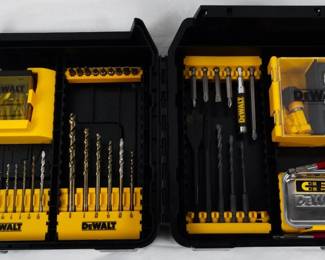 1470 - Dewalt Drill Bit Set in Box You are buying a used as-is electric/electronic item. We do not guarantee all components are present, and if it is not expressly stated, it is untested.
