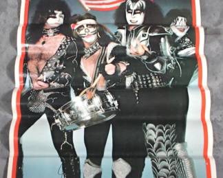 7785 - 1976 KISS Poster - 33" x 22"
