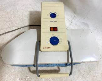 3264 - Singer Iron Press - 26" long You are buying a used as-is electric/electronic item. We do not guarantee all components are present, and if it is not expressly stated, it is untested.
