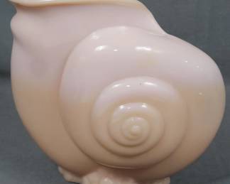 190 - Cambridge Crown Tuscan Snail Vase 8"
