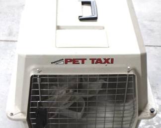 7620 - Pet Taxi Pet Carrier - 16" x 24" x 27"
