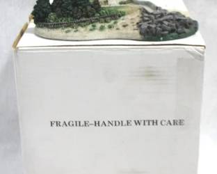 5206 - Danbury Mint Nauset Beach Light Lighthouse w/ Box
