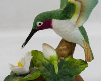 90 - Porcelain Hummingbird Figurine 4"
