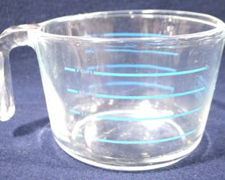 8488 - Pyrex 4 Cup Measuring Cup
