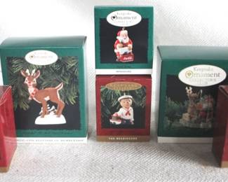 7704 - 6 Hallmark Christmas Ornaments
