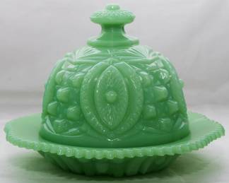 1594 - Jadeite Butter Dish w/ Lid 6.5"

