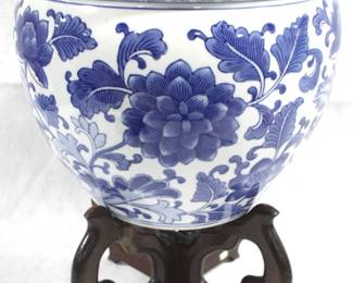 8362 - Blue/White Planter w / Wood Stand Planter - 9.5" x 12" 16" Tall Overall
