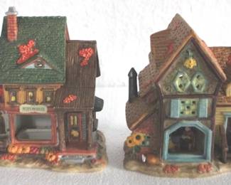 8081 - 2 House Figures (No Lights) - 6" x 7" x 4" You are buying a used as-is electric/electronic item. We do not guarantee all components are present, and if it is not expressly stated, it is untested.
