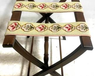 3205 - Folding Luggage Rack - 20" x 22" x 15"
