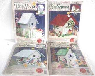 8251 - Lot of 4 Bird House Kits BIRD HOUSES ARE NOT ASSEMBLED
