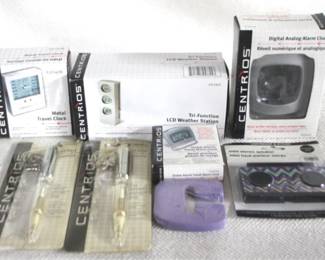 7841 - Lot of Assorted Items You are buying a used as-is electric/electronic item. We do not guarantee all components are present, and if it is not expressly stated, it is untested.
