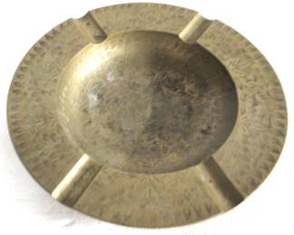 8253 - Brass Ashtray - 10" Round
