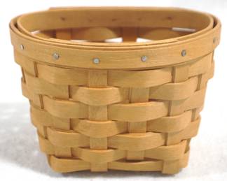 5169 - 2000 Longaberger Basket - 5" x 3.5" x 4"
