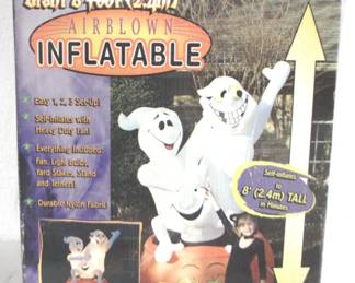 8241 - Airblown Inflatable 8' Ghosts You are buying a used as-is electric/electronic item. We do not guarantee all components are present, and if it is not expressly stated, it is untested.

