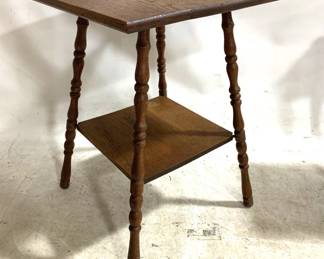 3134 - Vintage Square Oak Parlor Table 29" x 24" x 24"
