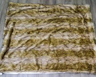 1627 - Nicole Miller Home Faux Fur Blanket - 60" x 40"
