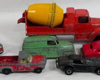 133 - Assorted Vintage Toy Cars
