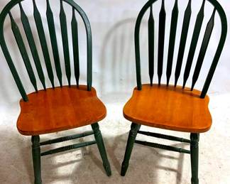 3098 - 2 Arrowback Windsor Dining Chairs 38 x 18 x 18

