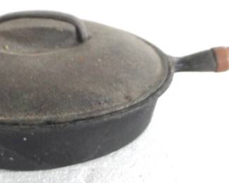 8194 - Cast Iron Pan w/ Wood Handle - 19" x 10"
