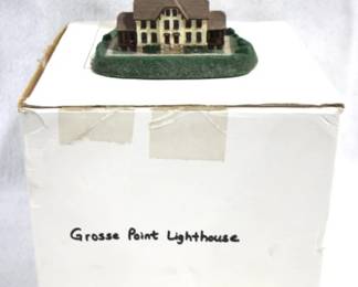 5194 - Danbury Mint Grosse Point Lighthouse w/ Box

