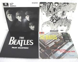 8118 - 4 Beatles LP Records
