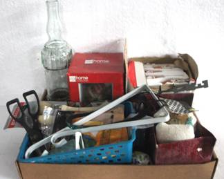 8229 - Lot of Assorted Items
